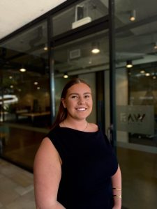 Picture of Holly Garrett